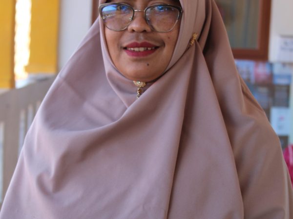 Aola Fitri, S.Pd.I