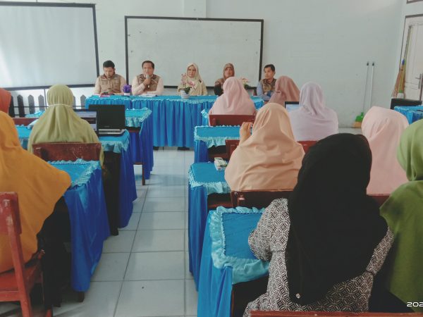 Direktur Pascasarjana IAIN Takengon Beserta Tim Melakukan Sosialisasi di MTsN 1 Aceh Tengah
