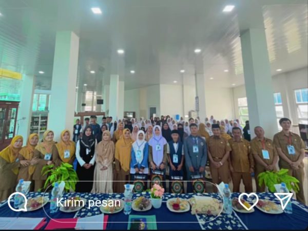 Enam Siswi MTsN 1 Aceh Tengah Ikuti Pembekalan Lomba Resensi Buku Tingkat Kabupaten