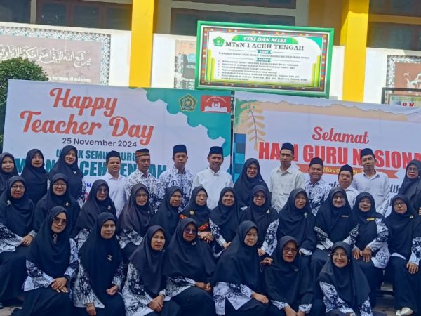 Hari Guru Tahun 2024