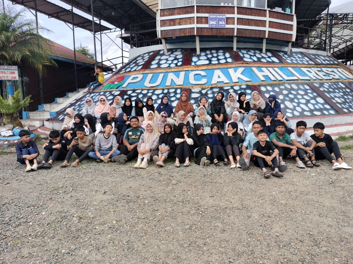 MTsN 1 Aceh Tengah Gelar Pembubaran OSIM Lama di Water Boom Lhokseumawe, Penuh Keakraban dan Kebersamaan