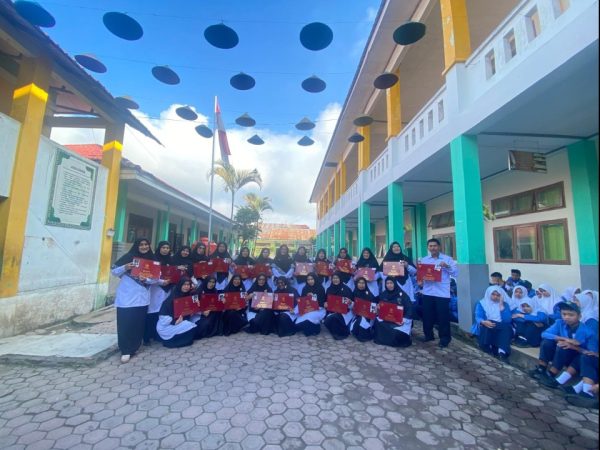 Piagam Tanda Kehormatan dan Satya Lencana