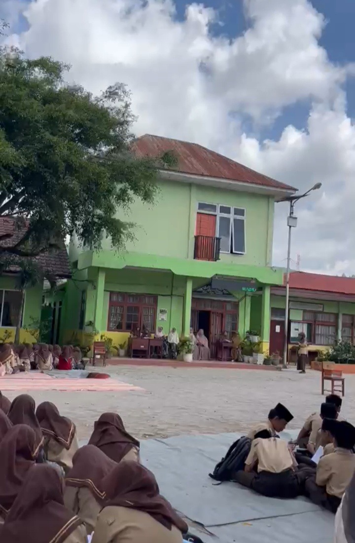 MTsN 1 Aceh Tengah Peringati Hari Pendidikan Nasional 2026 dengan Khidmat dan Meriah
